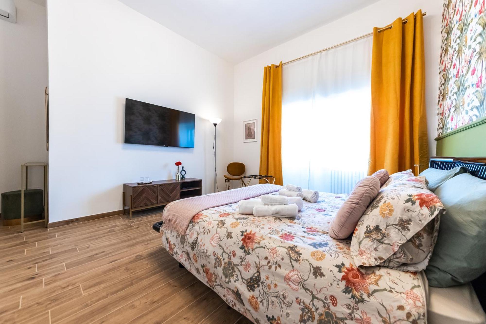 Casa Fen Palazzo Storico - Re Di Metro A - 2camere2bagni Lägenhet